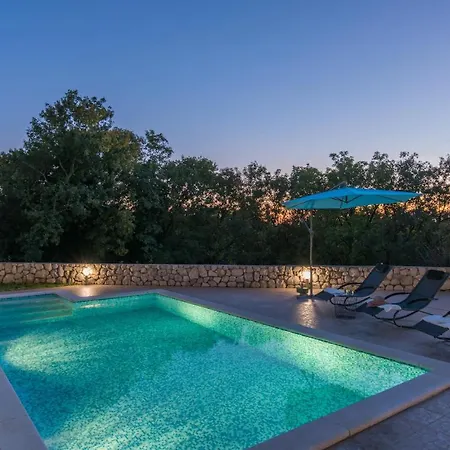 Villa Marilu Trget